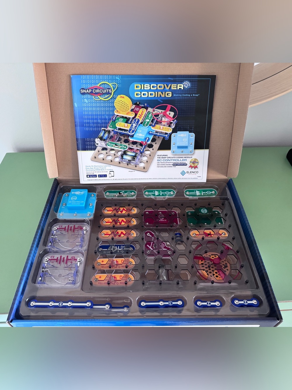 Snap Circuits Discover Coding Kit - Blue Box - Picture 3 of 3